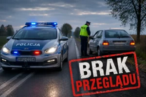 Kontrola drogowa – radiowóz na sygnale i auto bez ważnego przeglądu technicznego